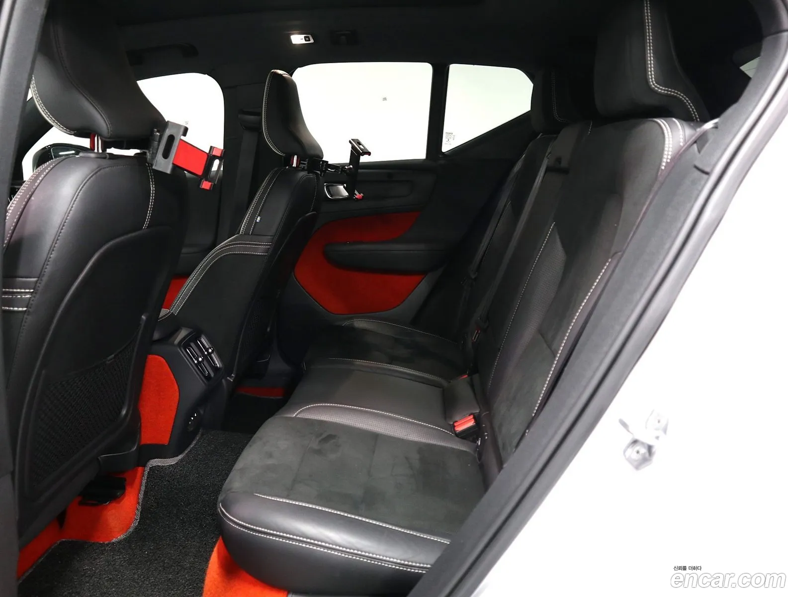 Volvo XC40 2020 — 4