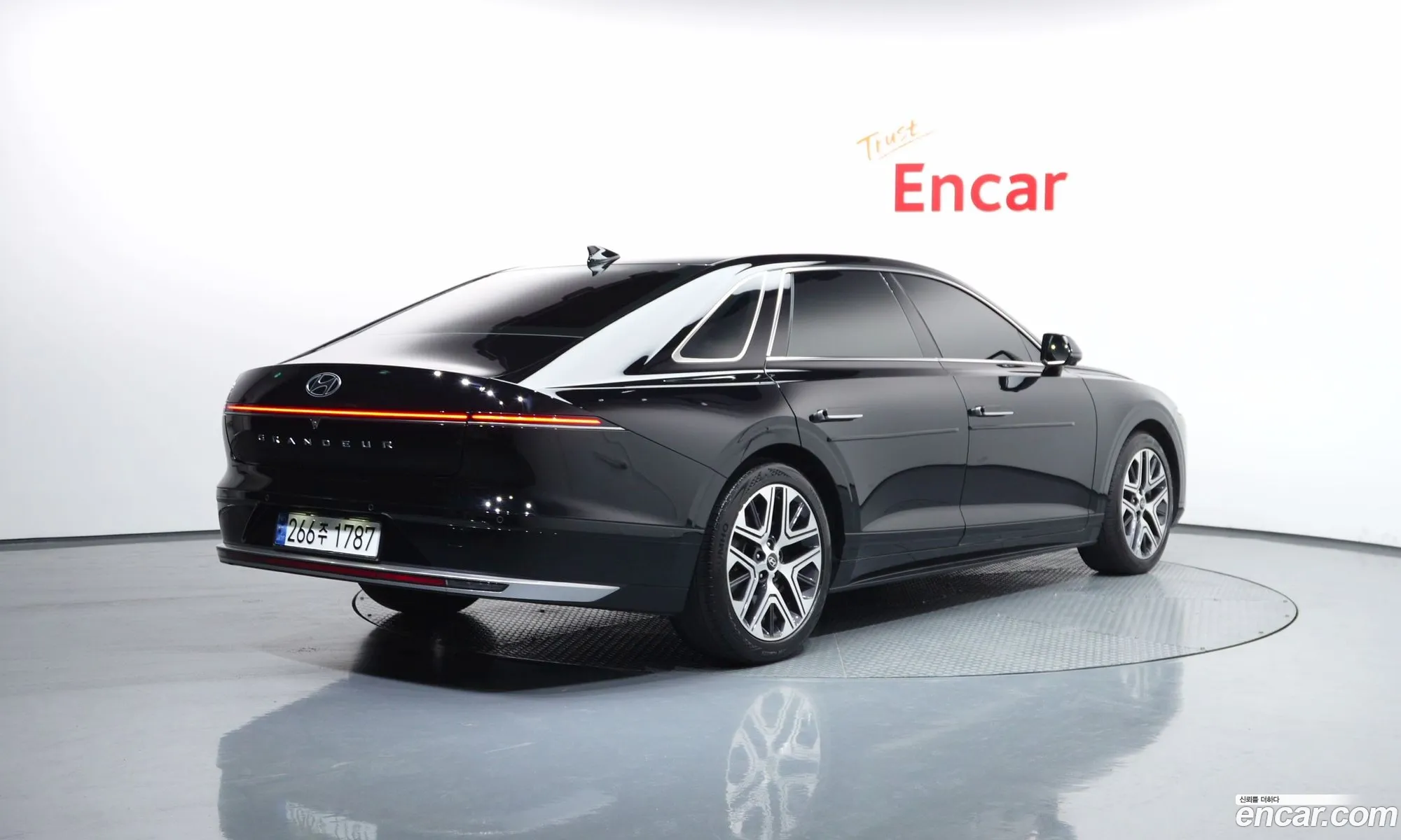 Hyundai Grandeur 2024 — 26