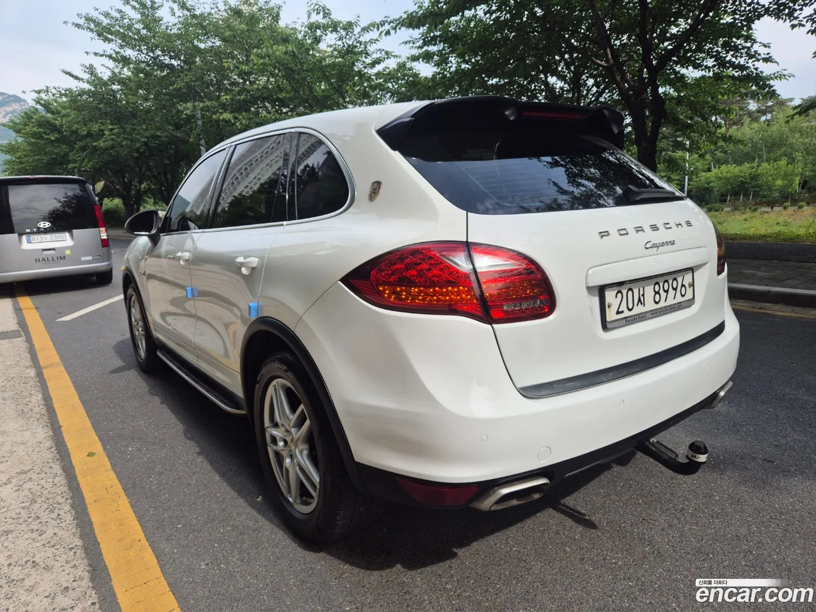 Porsche Cayenne 2012 — 17