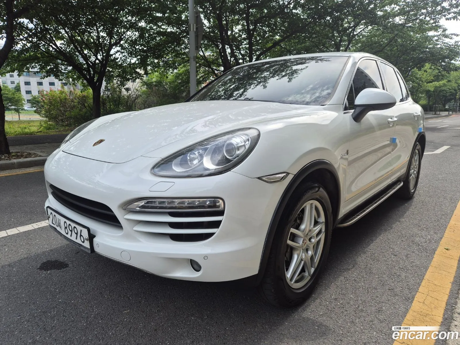 Porsche Cayenne 2012 — 19