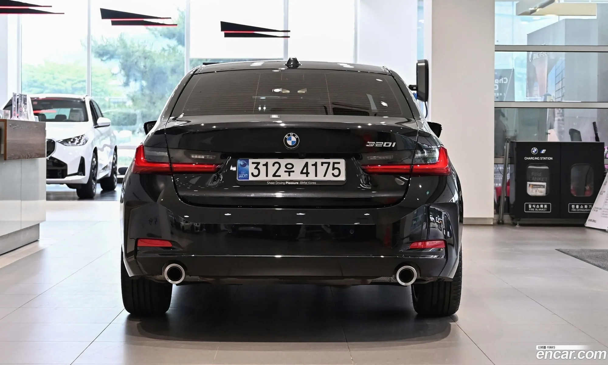 BMW 3 Series 2025 — 10