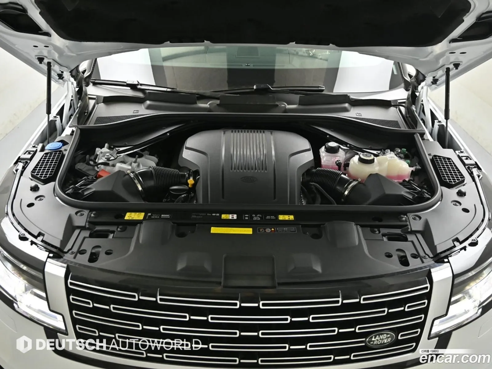 Land Rover Range Rover 2026 — 10