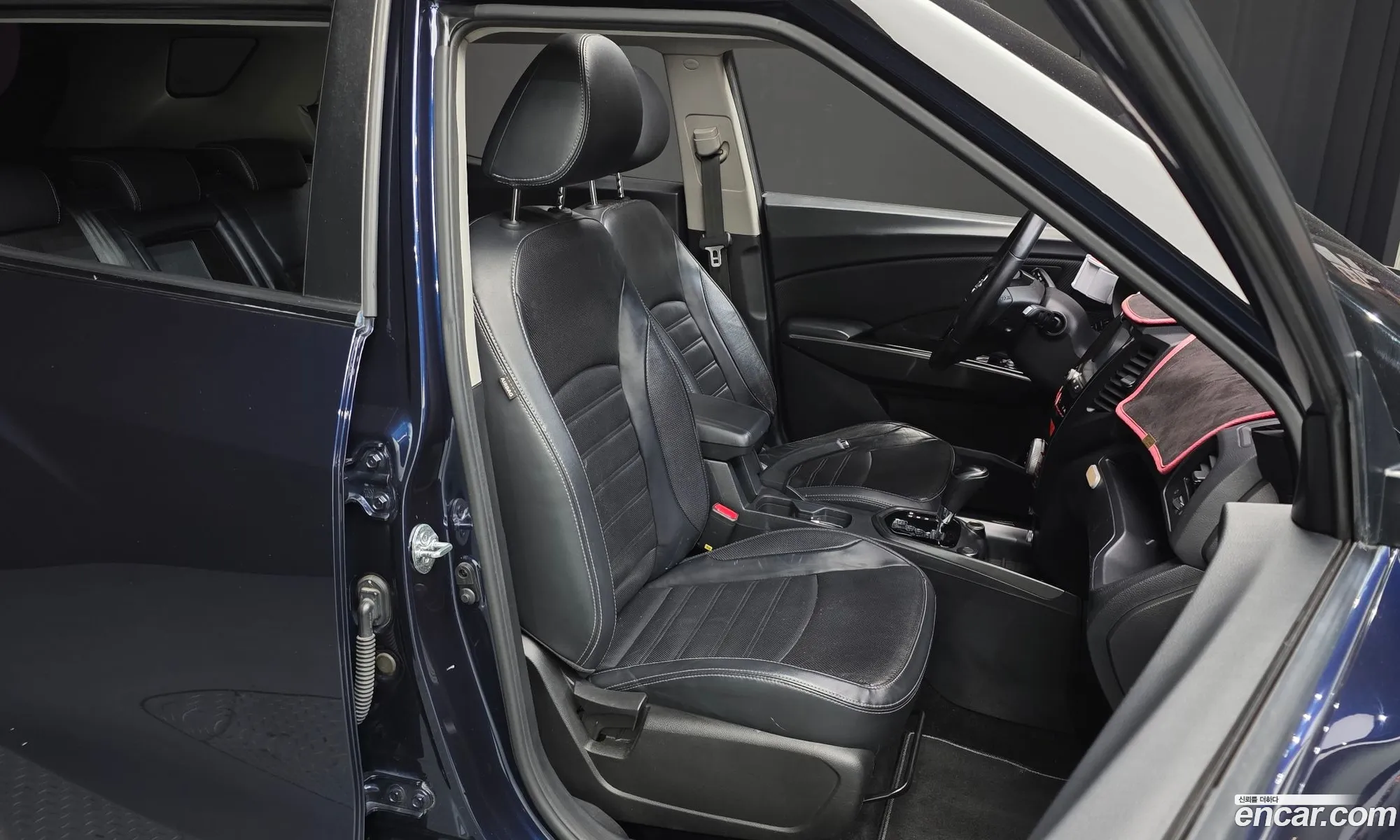 KG Mobility (SsangYong) Tivoli Air 2016 — 30