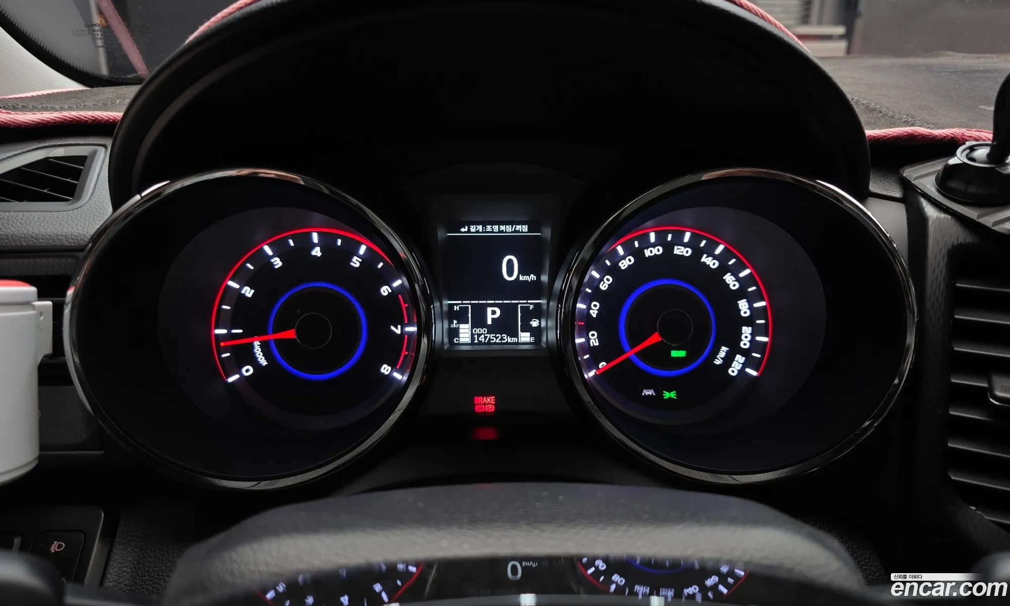 KG Mobility (SsangYong) Tivoli Air 2016 — 12