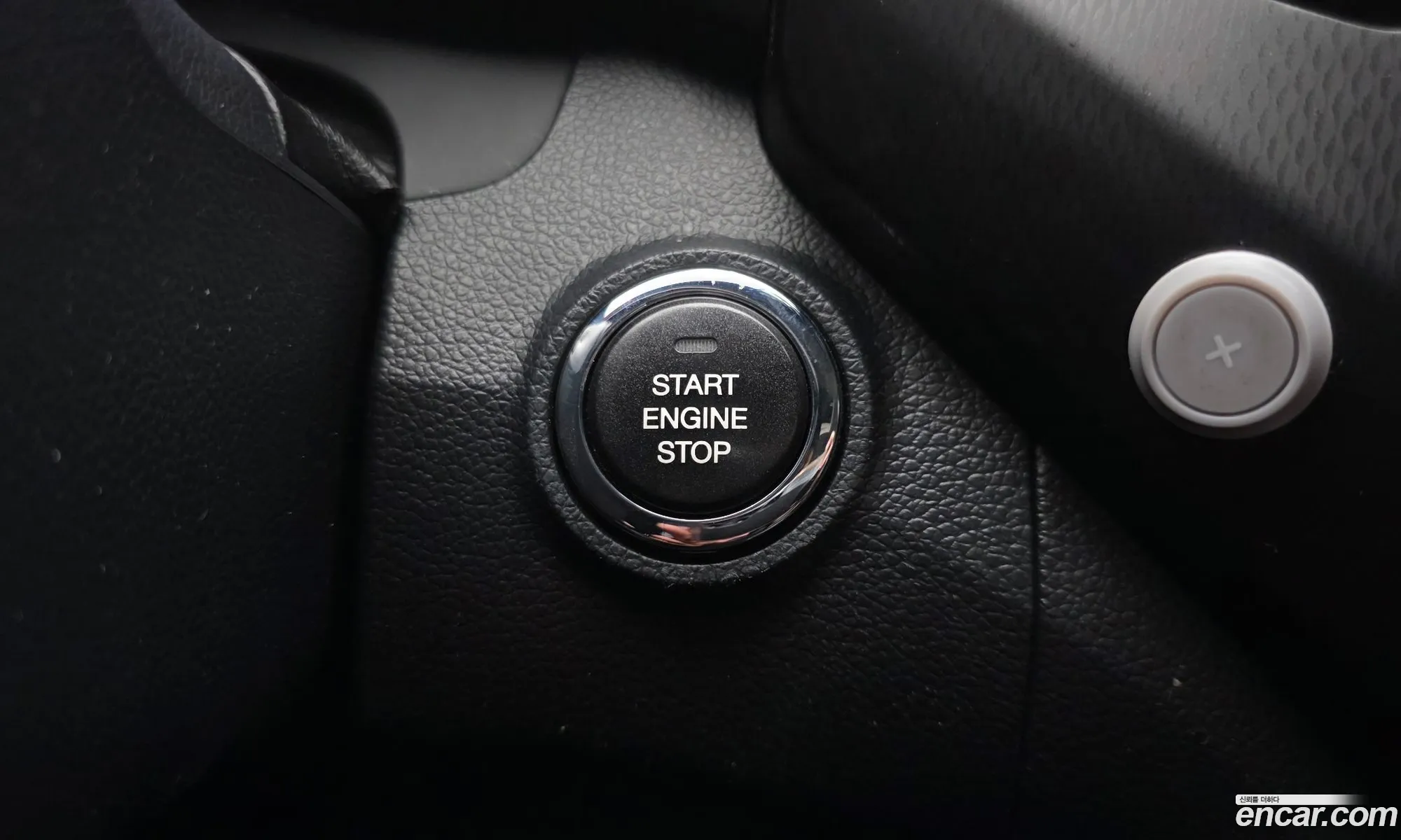 KG Mobility (SsangYong) Tivoli Air 2016 — 4