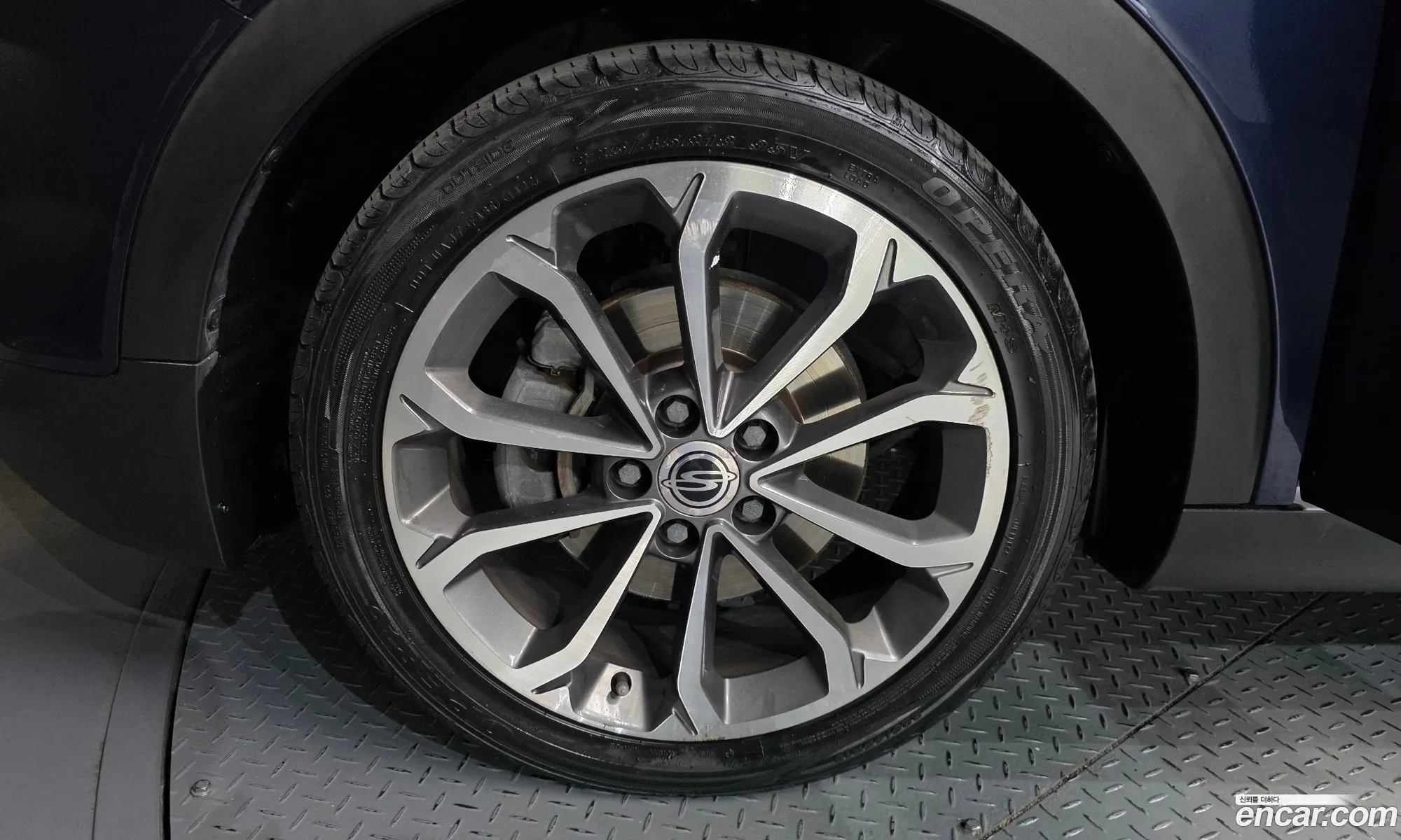 KG Mobility (SsangYong) Tivoli Air 2016 — 6