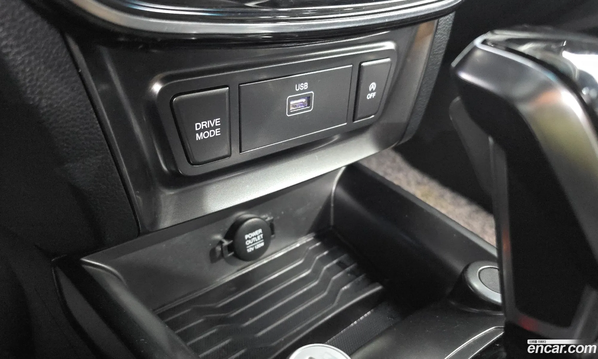 KG Mobility (SsangYong) Tivoli 2019 — 14
