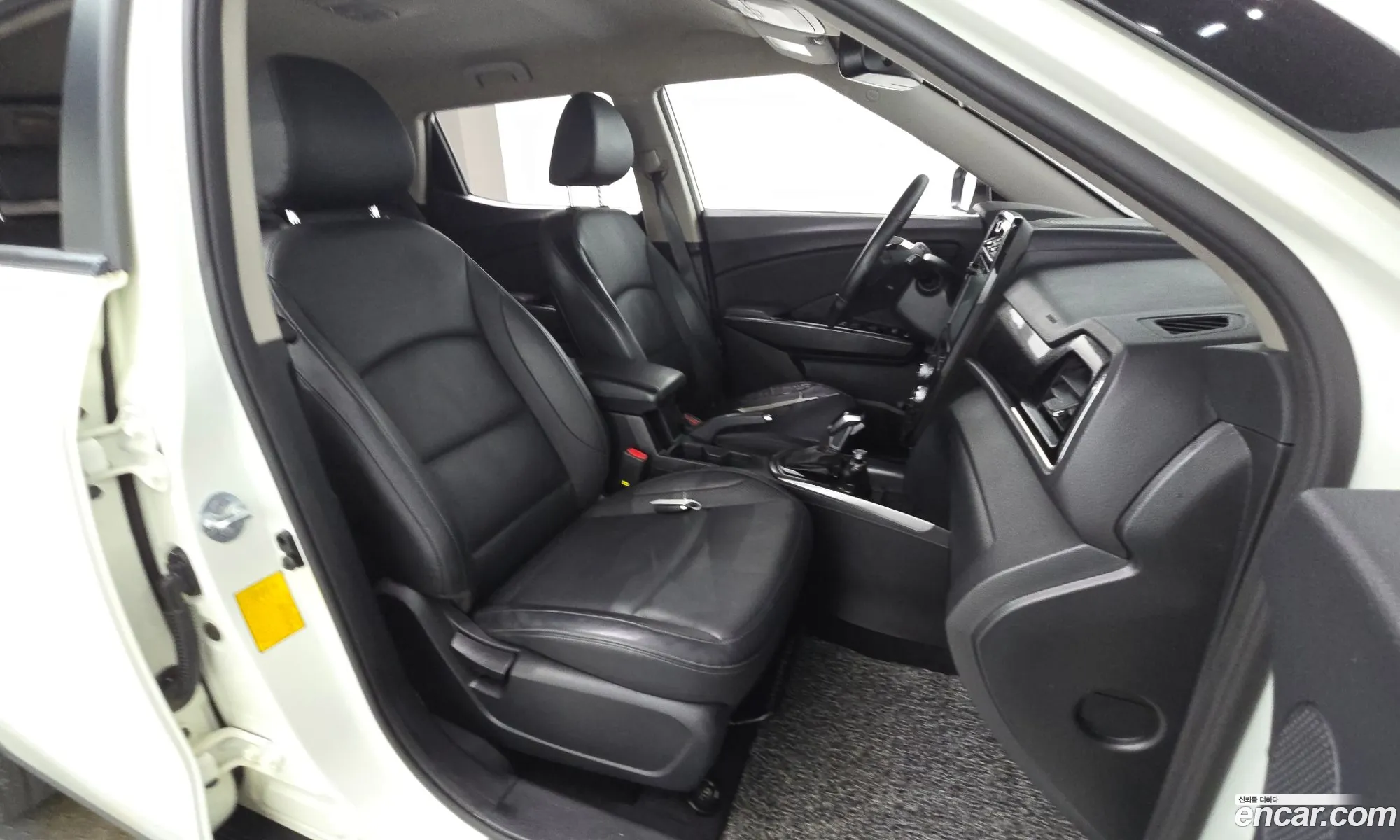 KG Mobility (SsangYong) Tivoli 2019 — 12