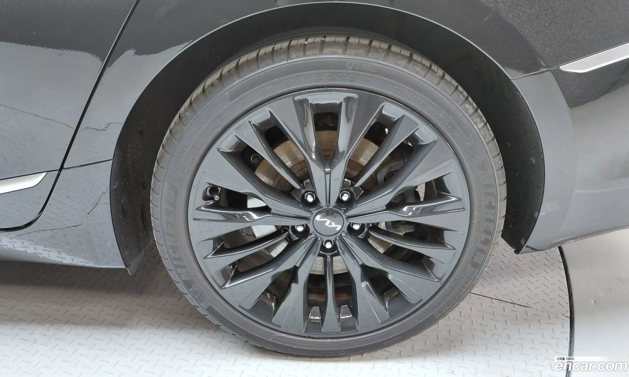 Kia K8 2022 — 8