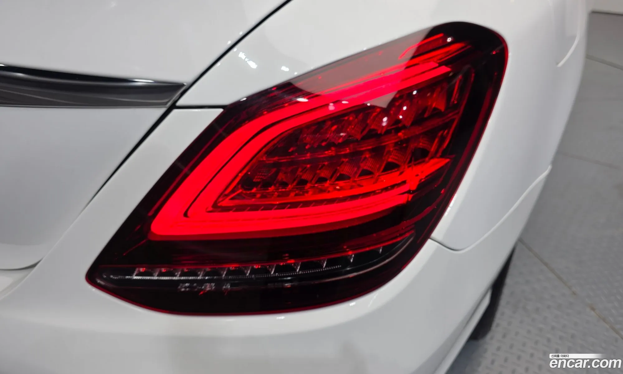 Mercedes-Benz C-Class W205 2020 — 16