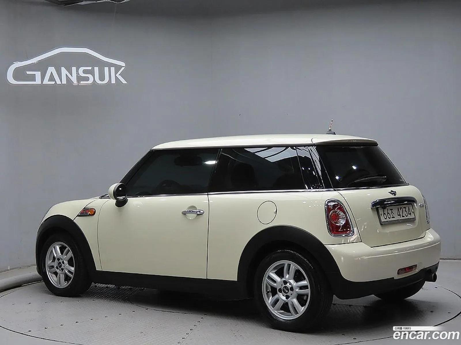 Mini Cooper 2010 — 6