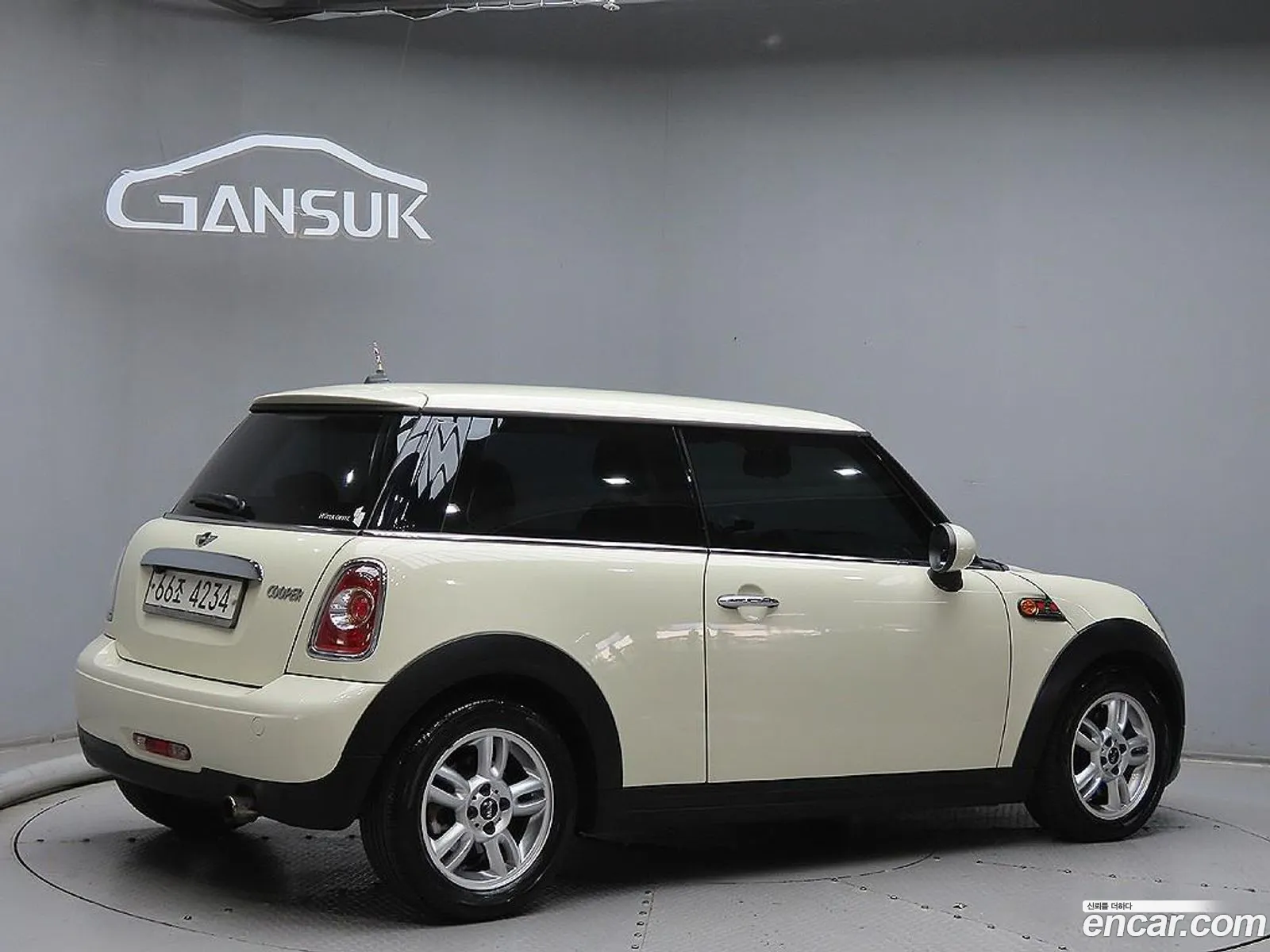 Mini Cooper 2010 — 8