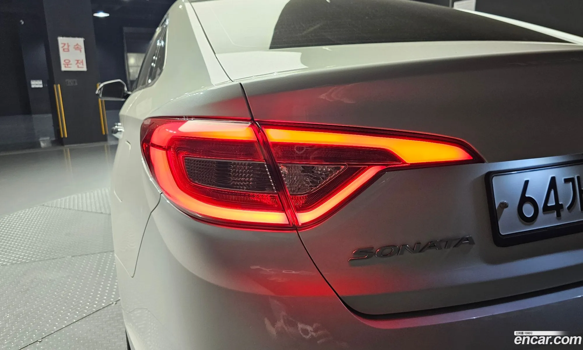 Hyundai LF Sonata 2014 — 20