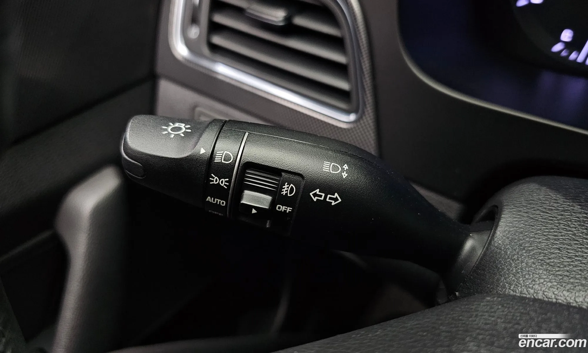 Hyundai LF Sonata 2014 — 16