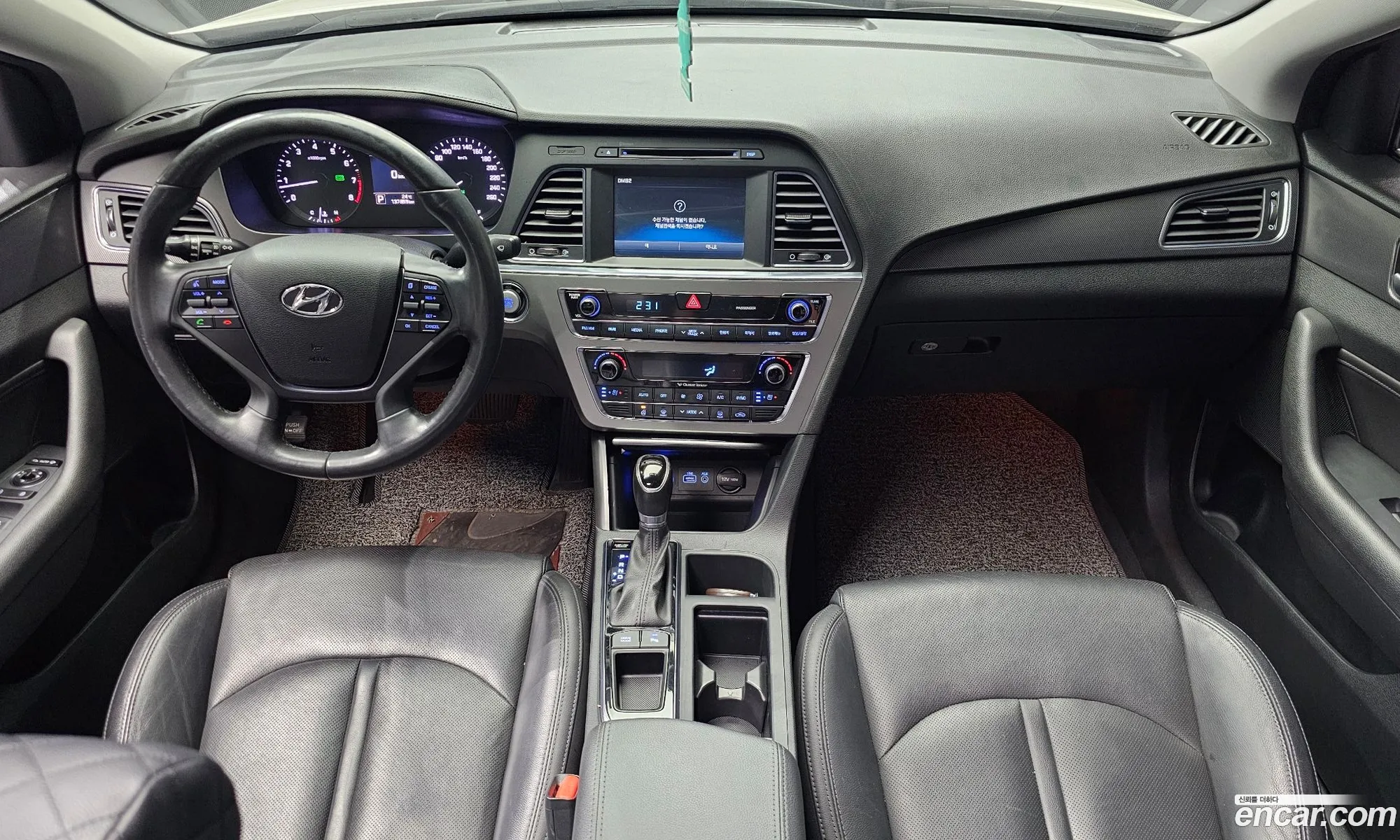 Hyundai LF Sonata 2014 — 13