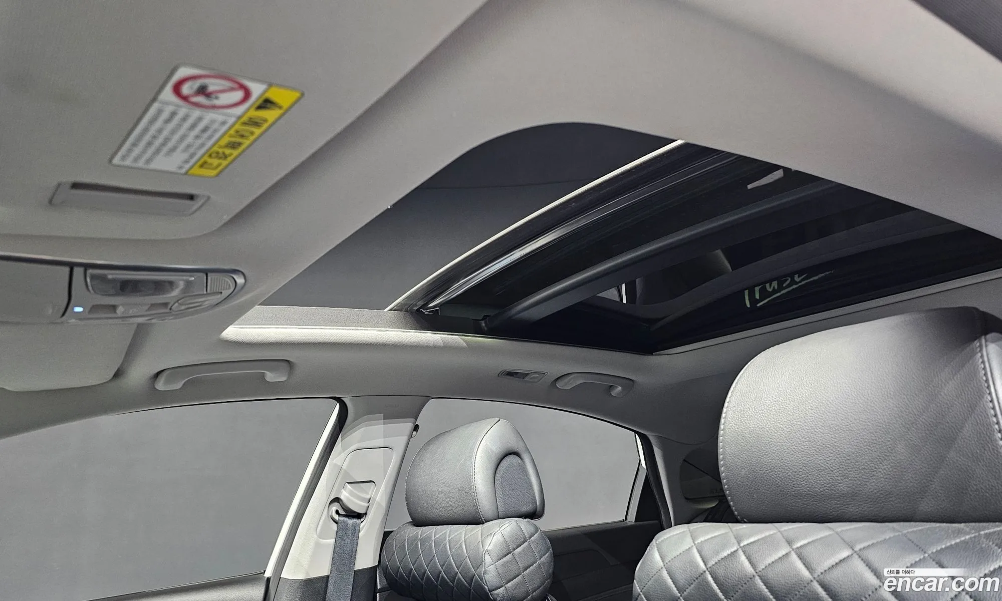 Hyundai LF Sonata 2014 — 21