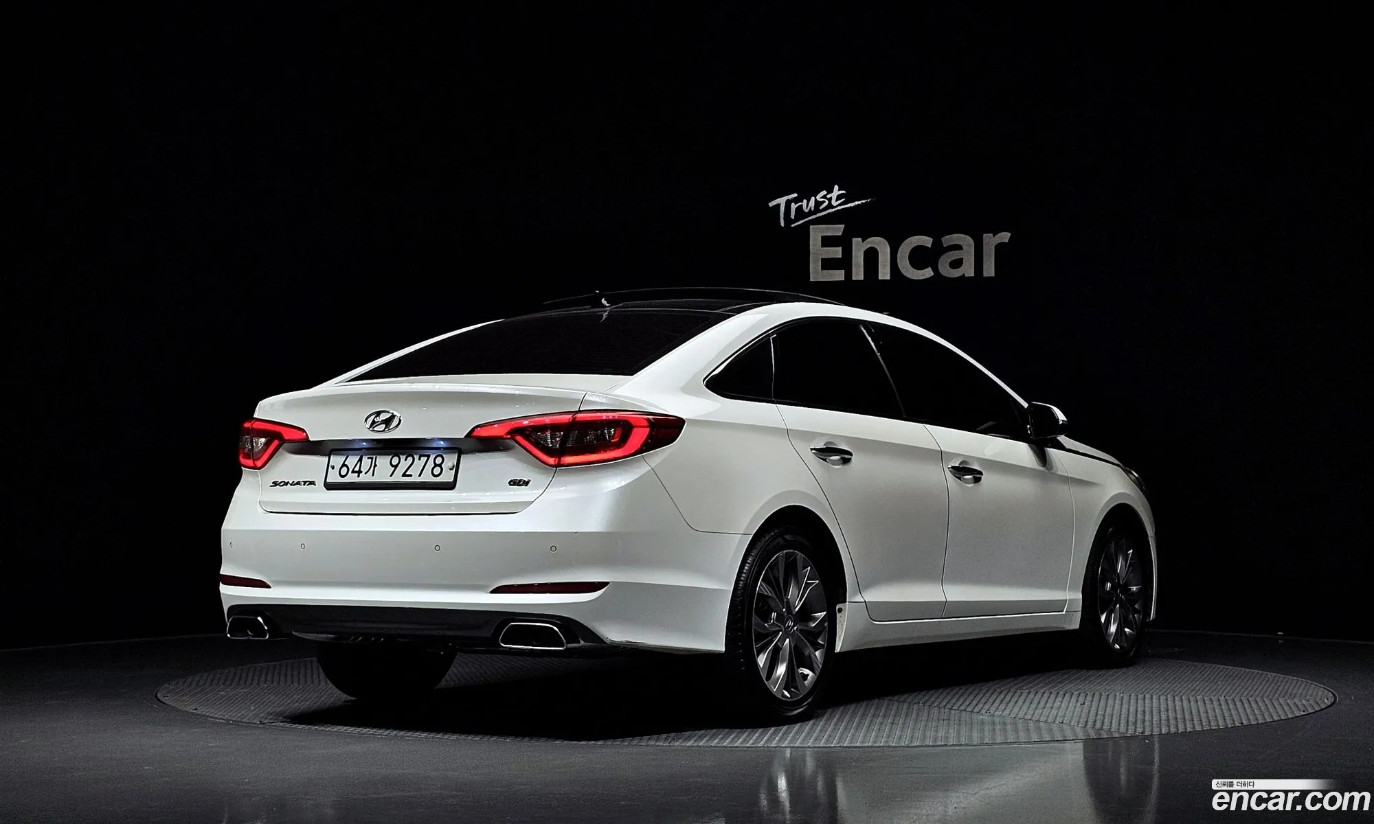 Hyundai LF Sonata 2014 — 11