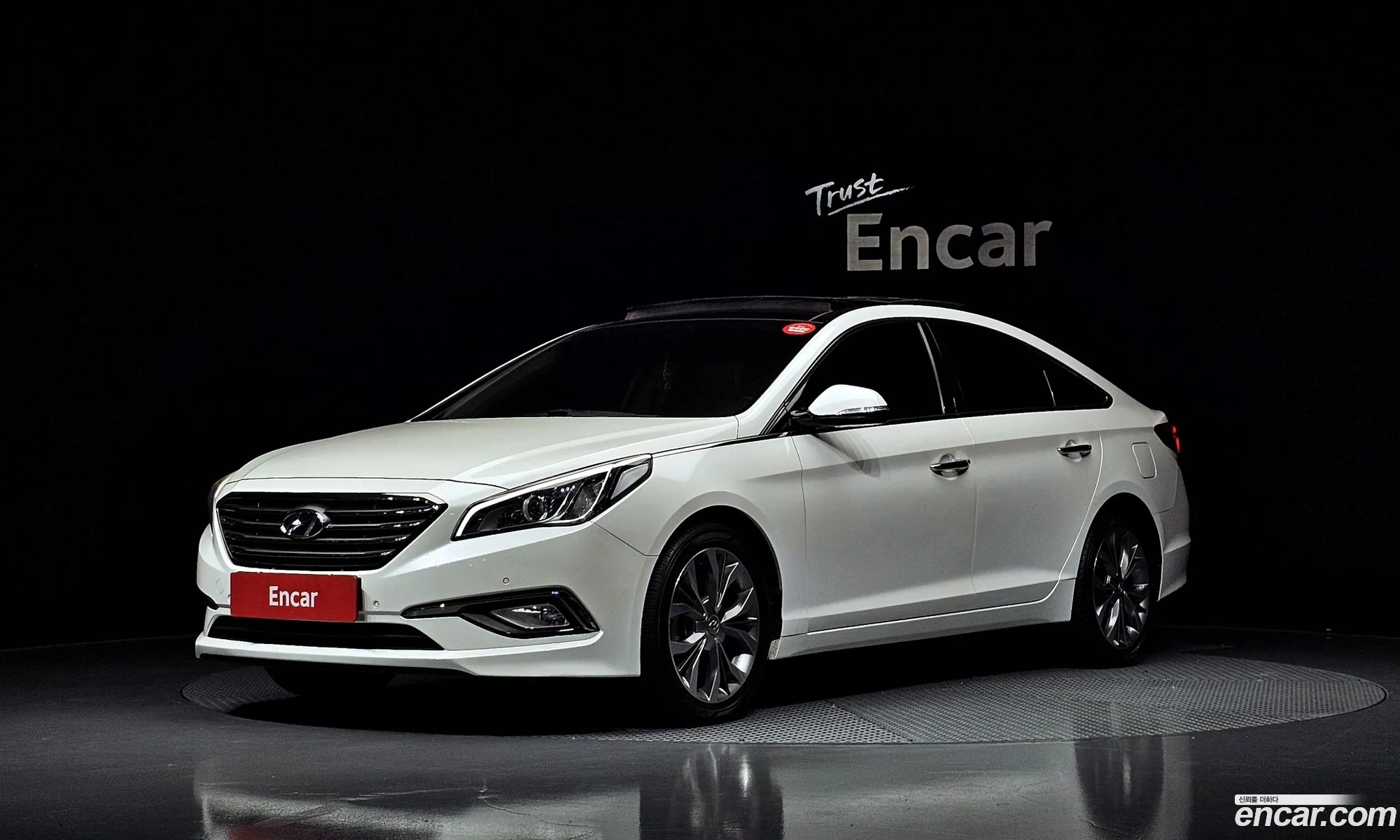 Hyundai LF Sonata 2014 — 18