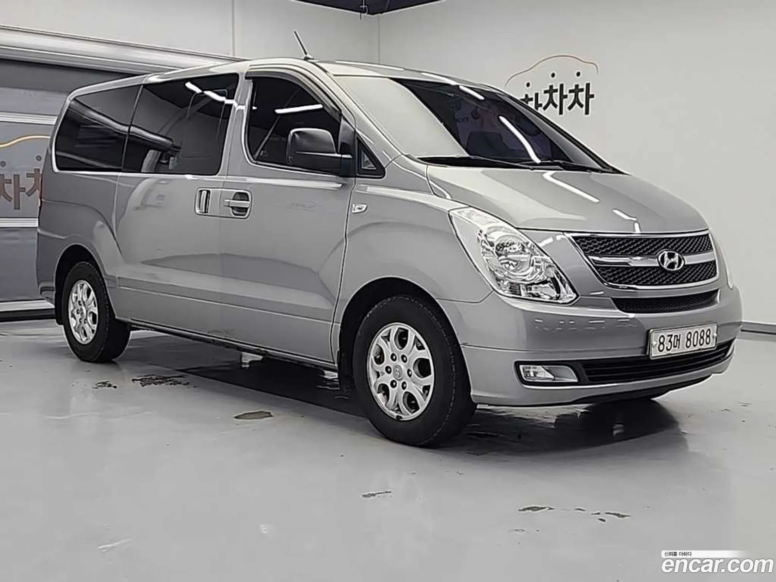 Hyundai Grand Starex 2011 — 2