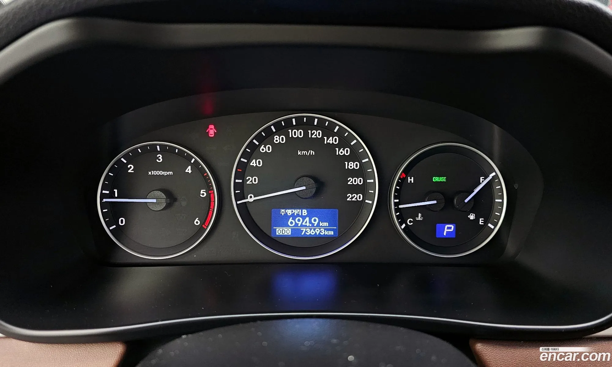 Hyundai Grand Starex 2018 — 14