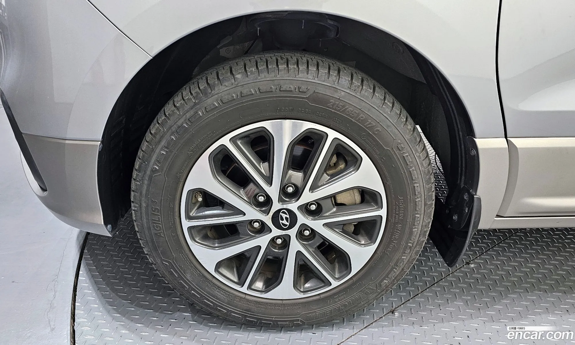Hyundai Grand Starex 2018 — 17