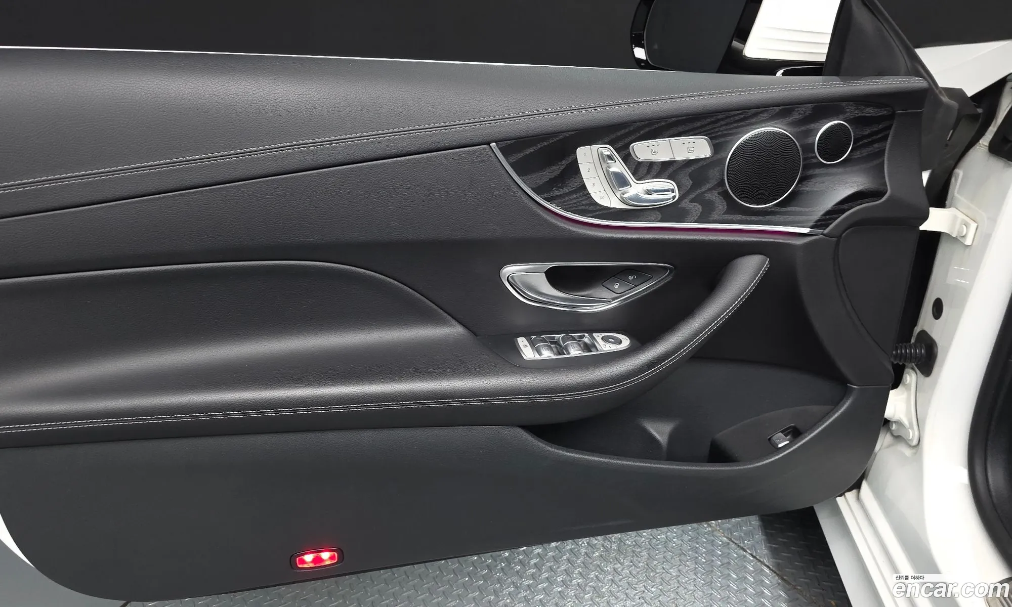 Mercedes-Benz E-Class W213 2018 — 27