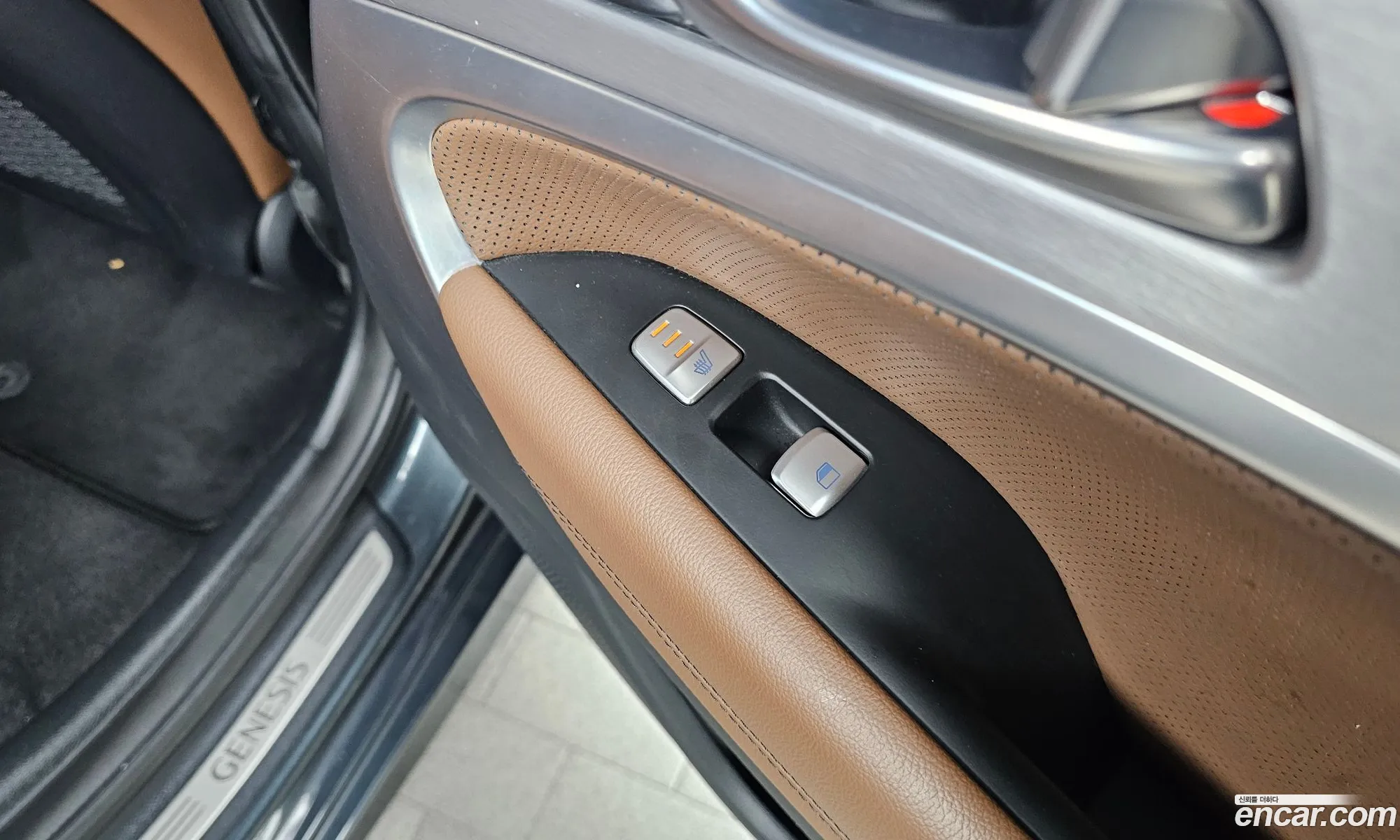 Genesis G70 2018 KMTG341ADJU026290 — 9
