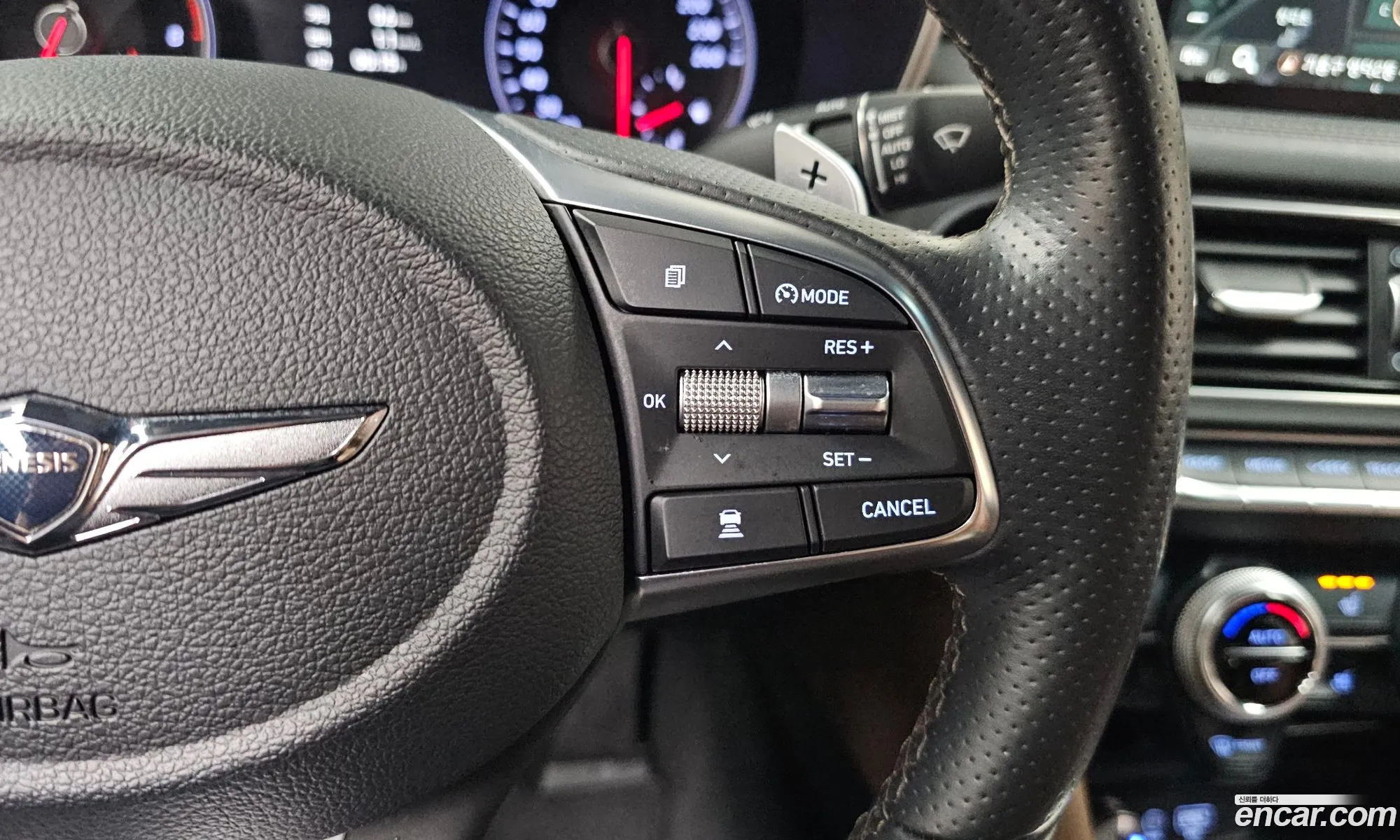 Genesis G70 2018 KMTG341ADJU026290 — 15