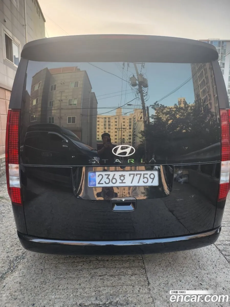 Hyundai Staria 2026 — 3