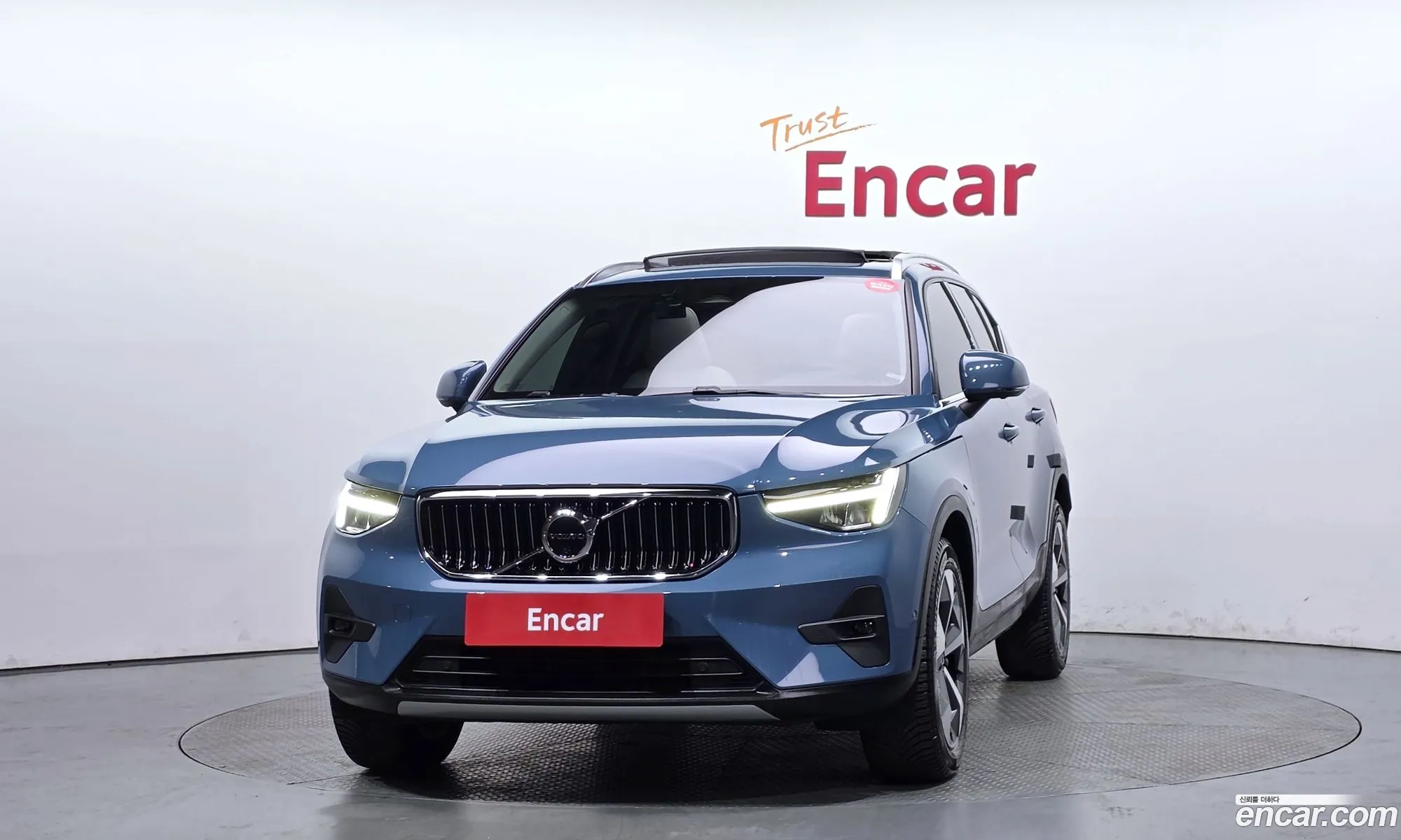 Volvo XC40 2022 — 23