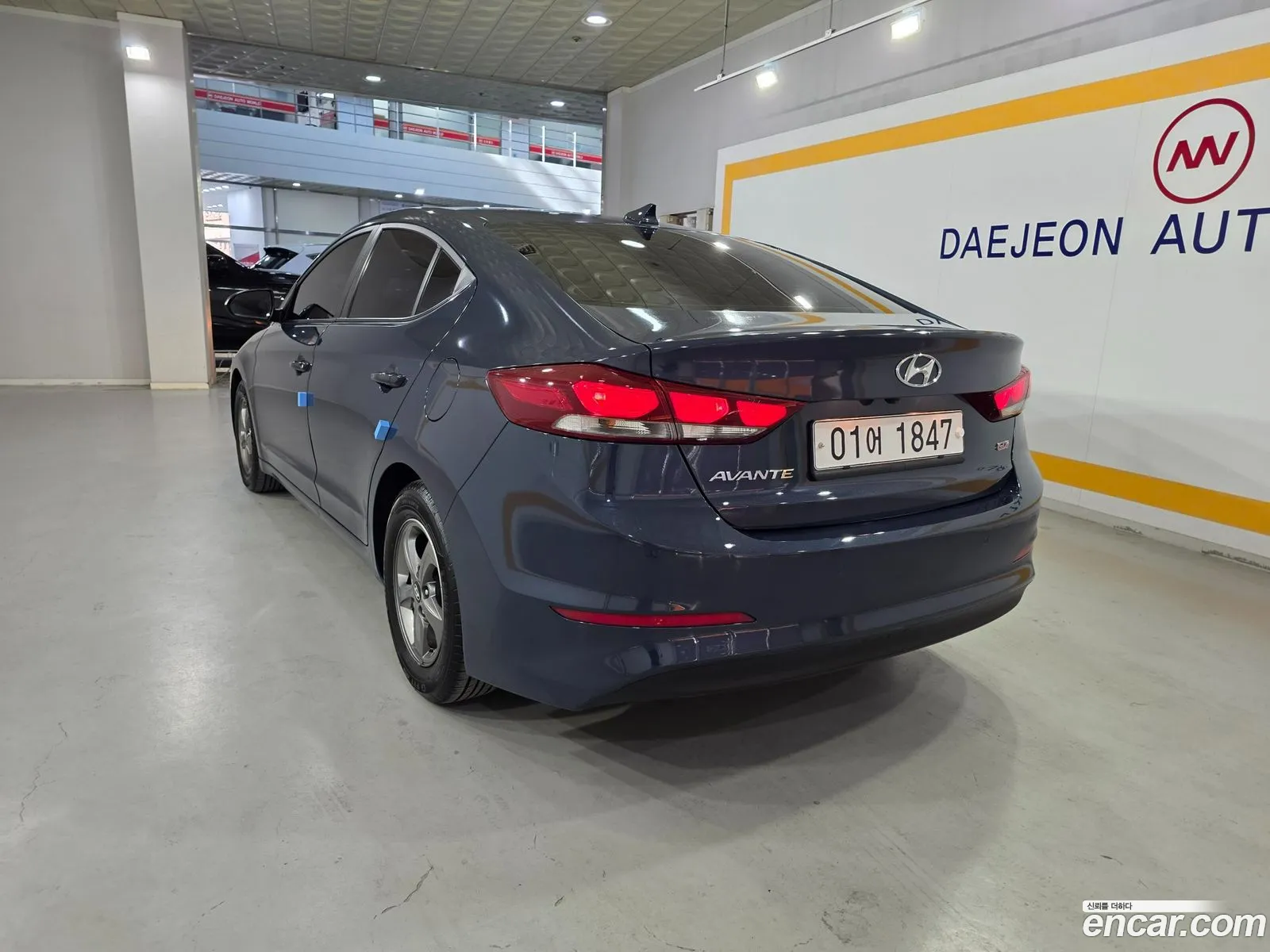Hyundai Elantra AD 2016 — 16
