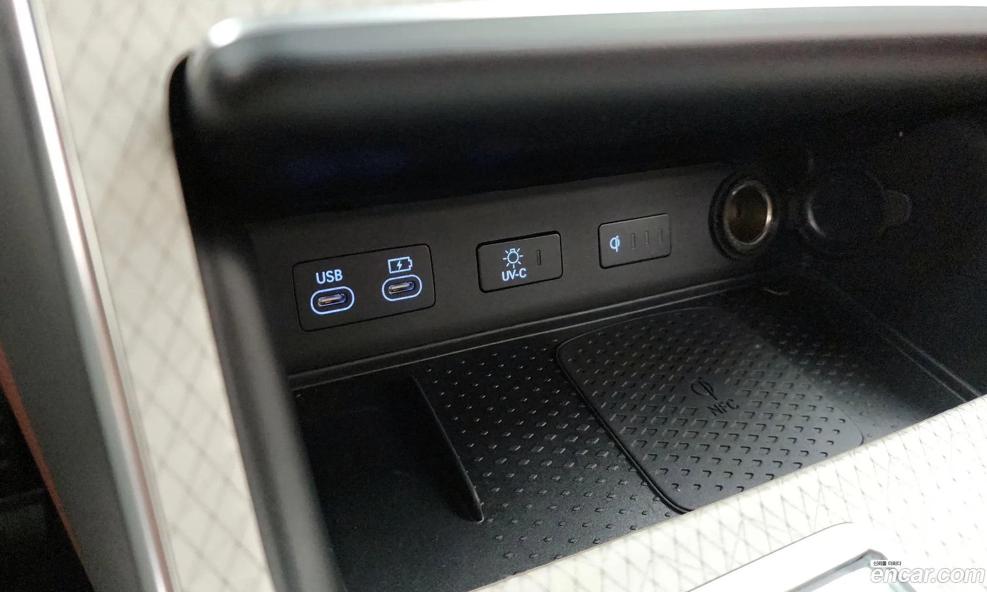 Genesis GV80 2024 KMTHC81CDRU209576 — 33