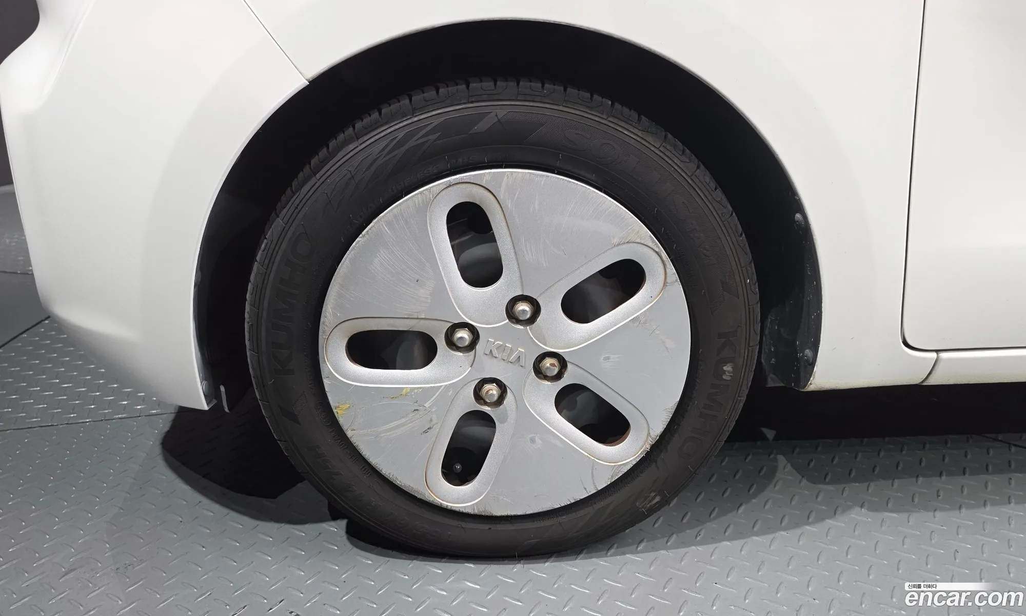 Kia Ray 2019 KNACF911BKT223028 — 28