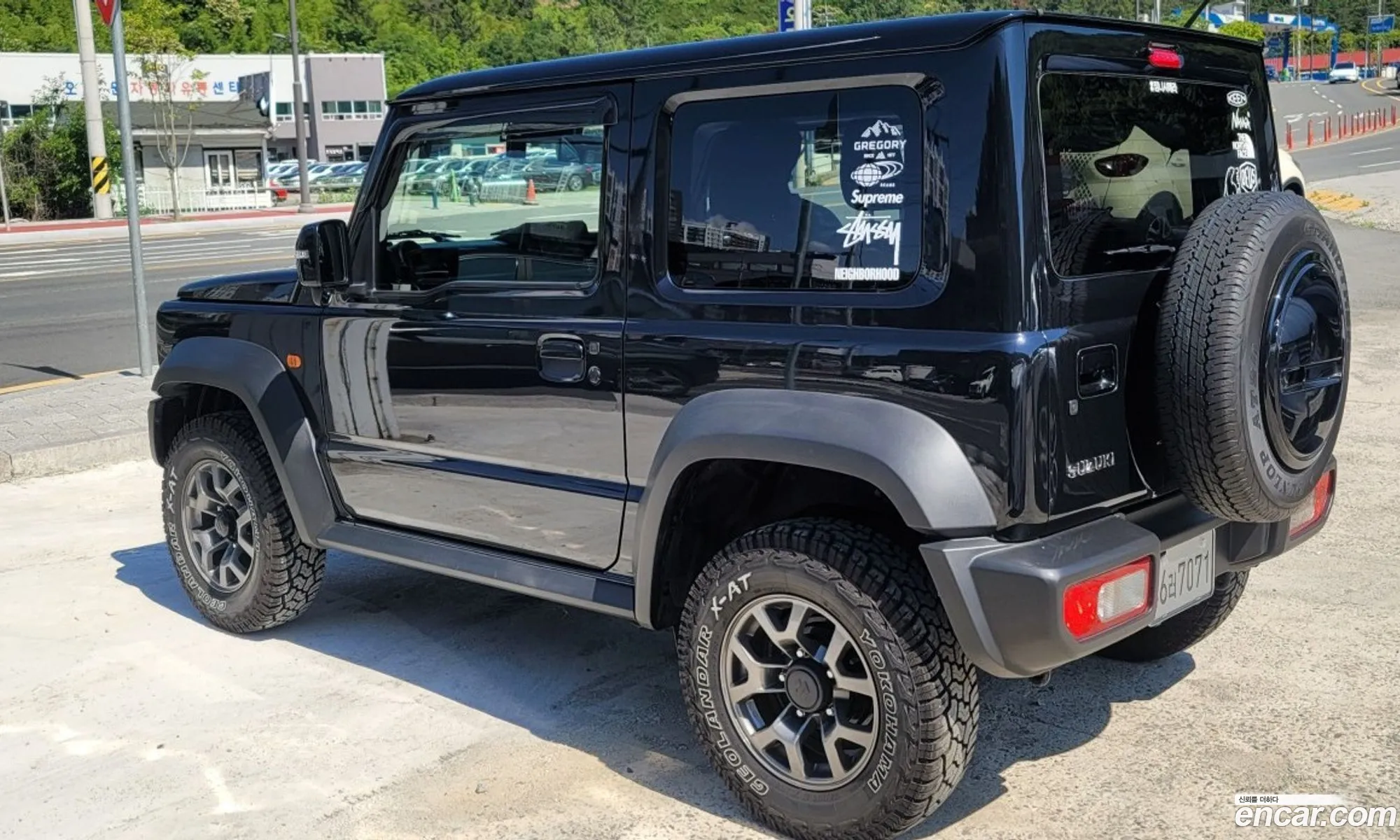 Suzuki Jimny 2023 — 18