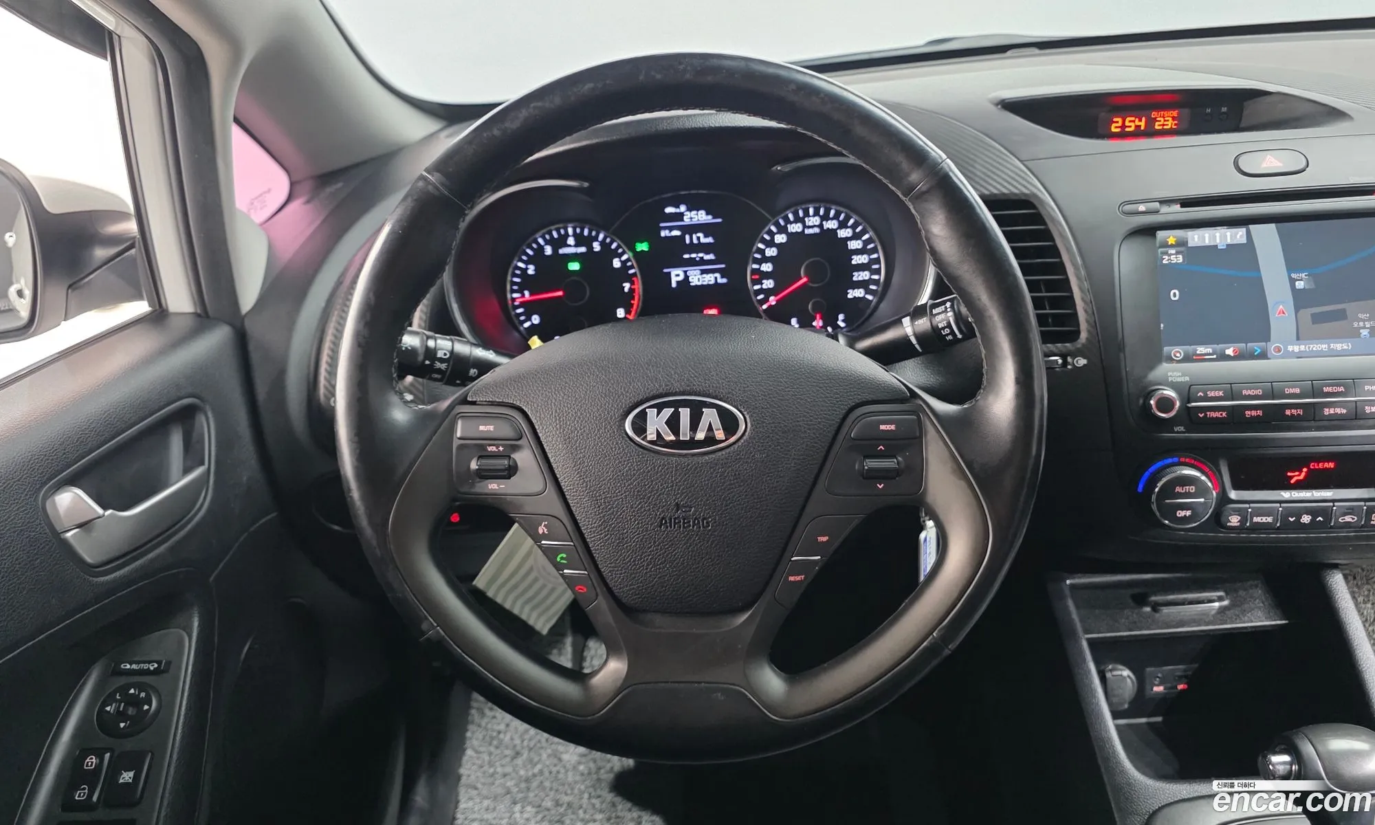 Kia K3 2014 KNAFK412BFA333150 — 9