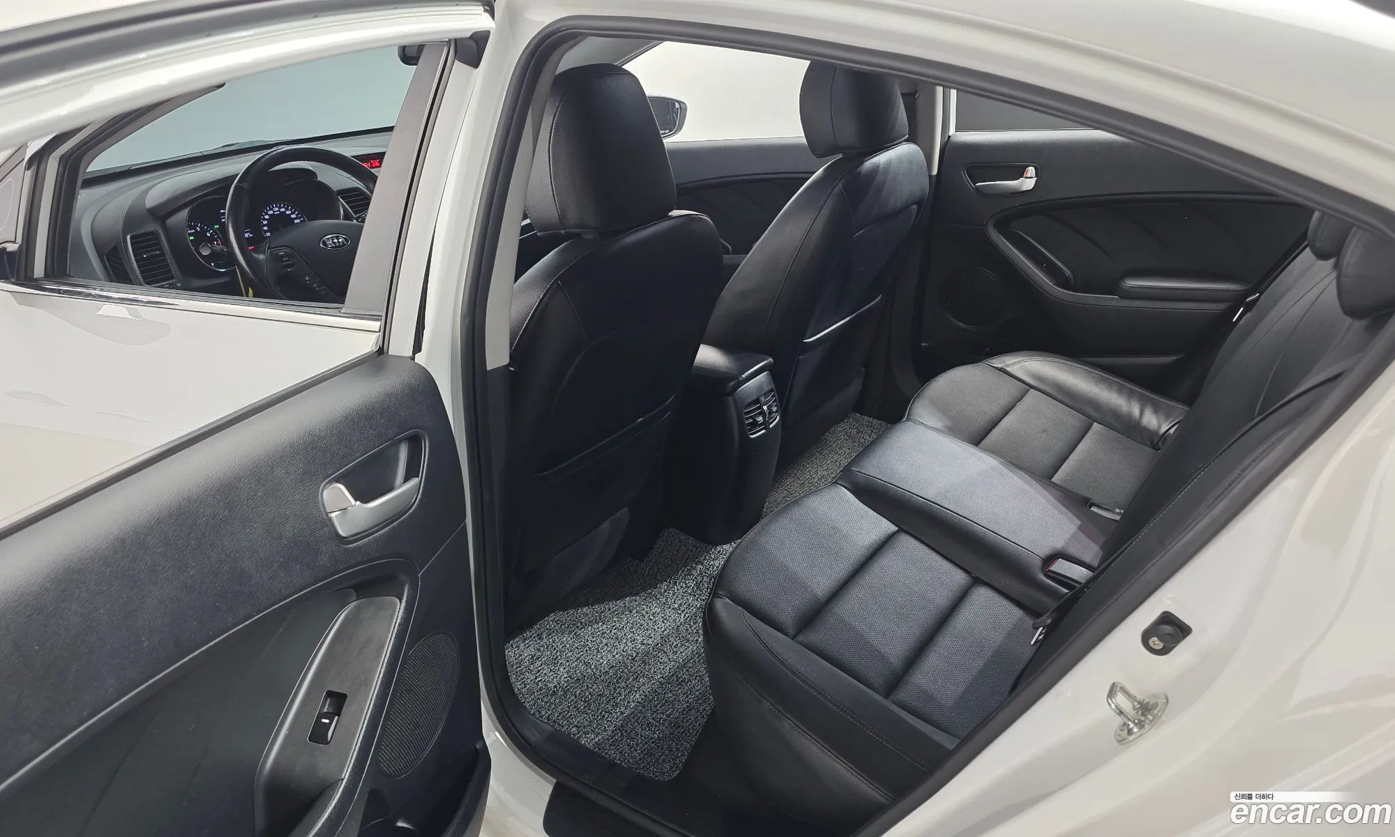 Kia K3 2014 KNAFK412BFA333150 — 19