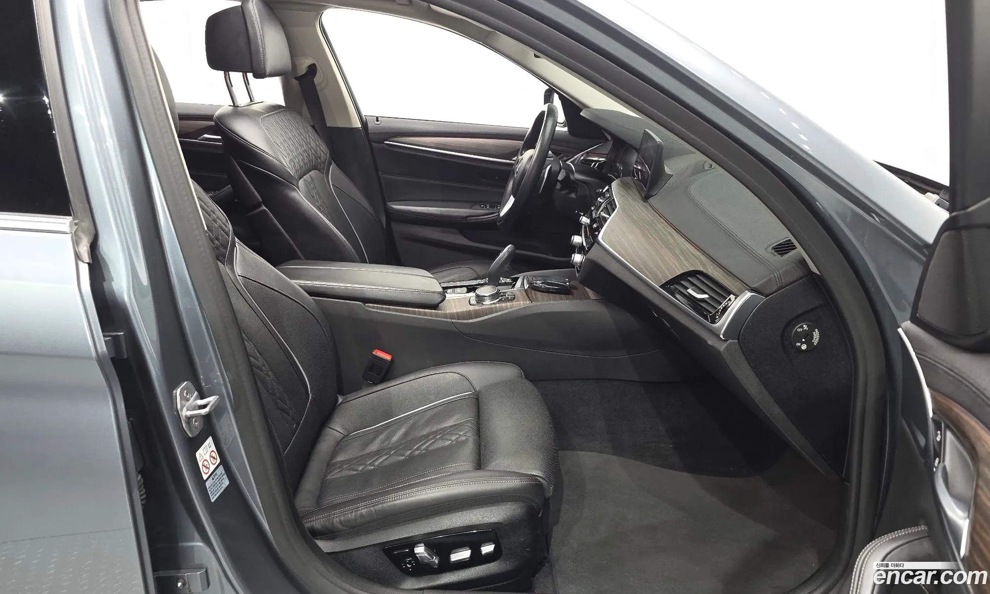 BMW 5 Series 2019 WBAJF5104KWW05828 — 15