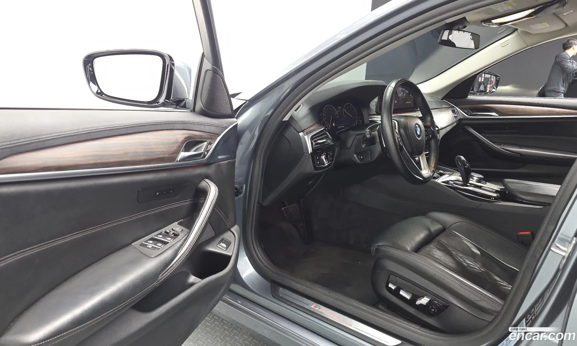 BMW 5 Series 2019 WBAJF5104KWW05828 — 13
