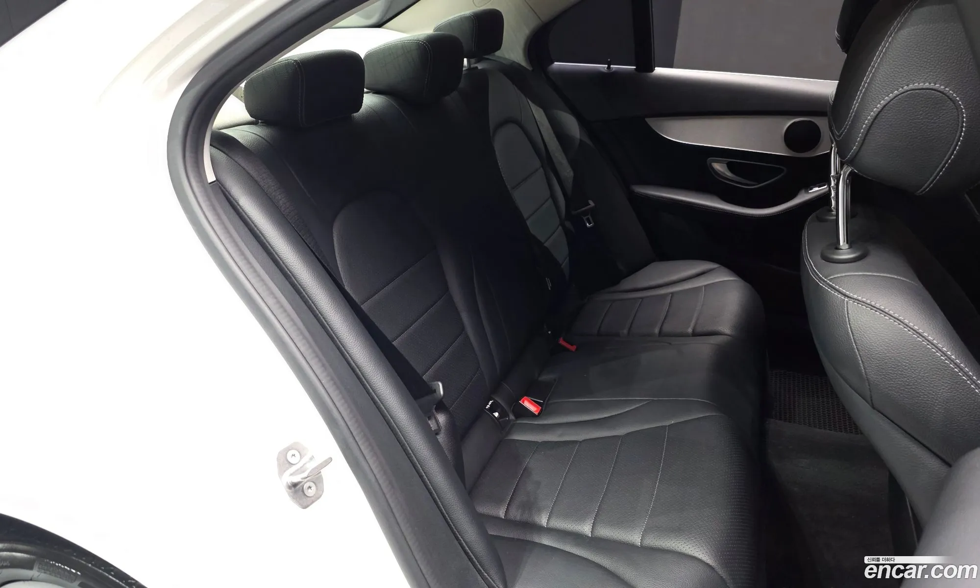 Mercedes-Benz C-Class W205 2016 WDDWF4CB5GF396744 — 4
