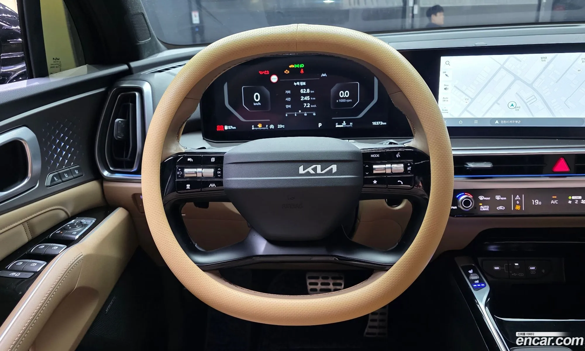 Kia Sorento 2025 KNARM81FHTA382583 — 11