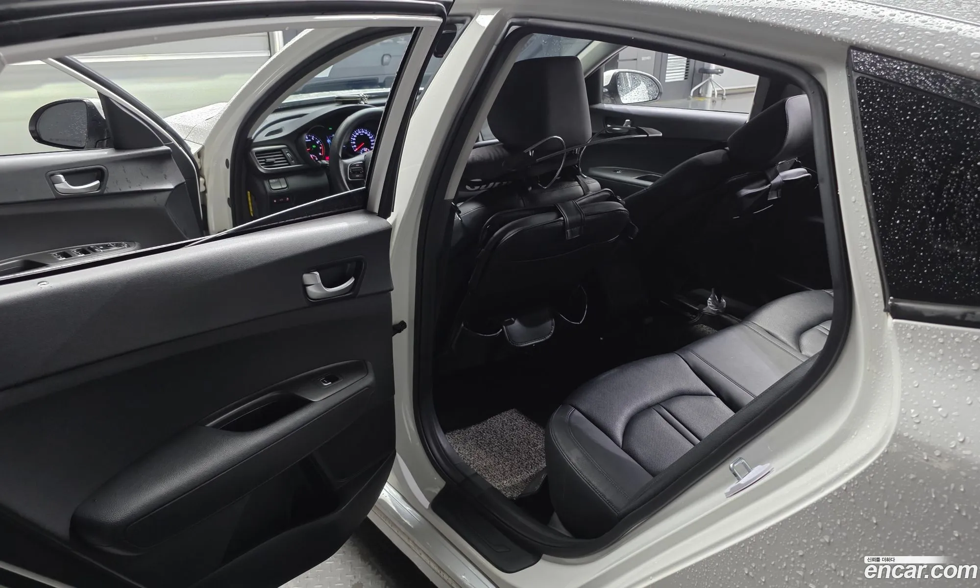 Kia K5 2015 KNAGS416BGA026703 — 2
