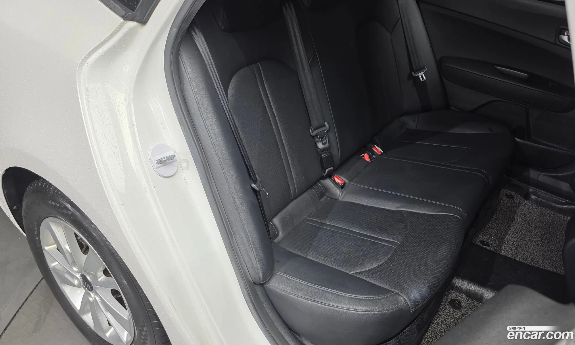 Kia K5 2015 KNAGS416BGA026703 — 16