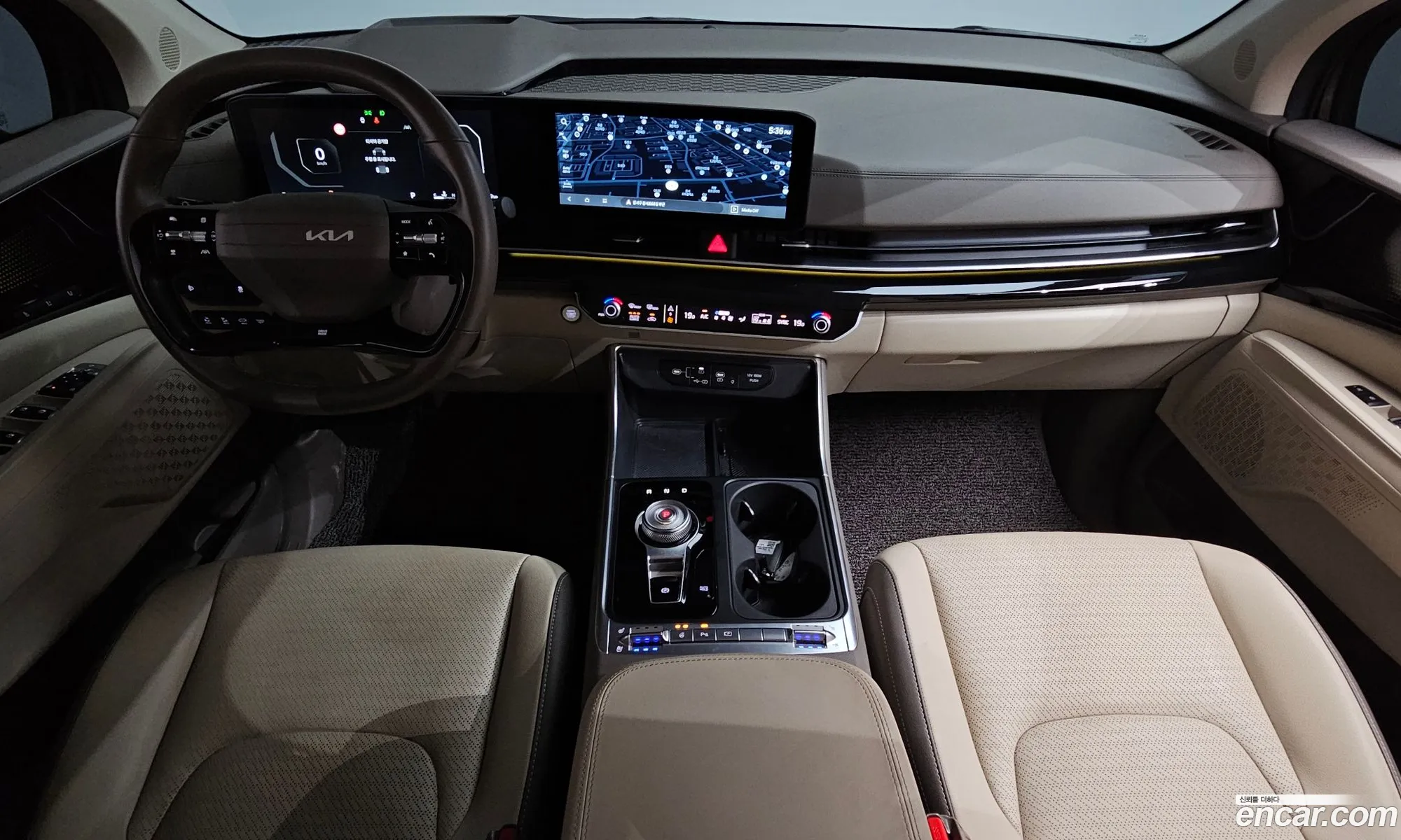 Kia Carnival 2024 — 28