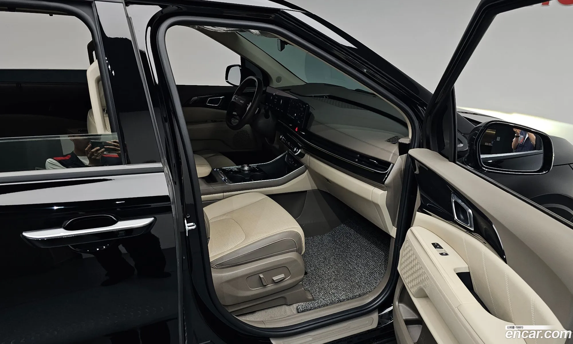Kia Carnival 2024 — 14