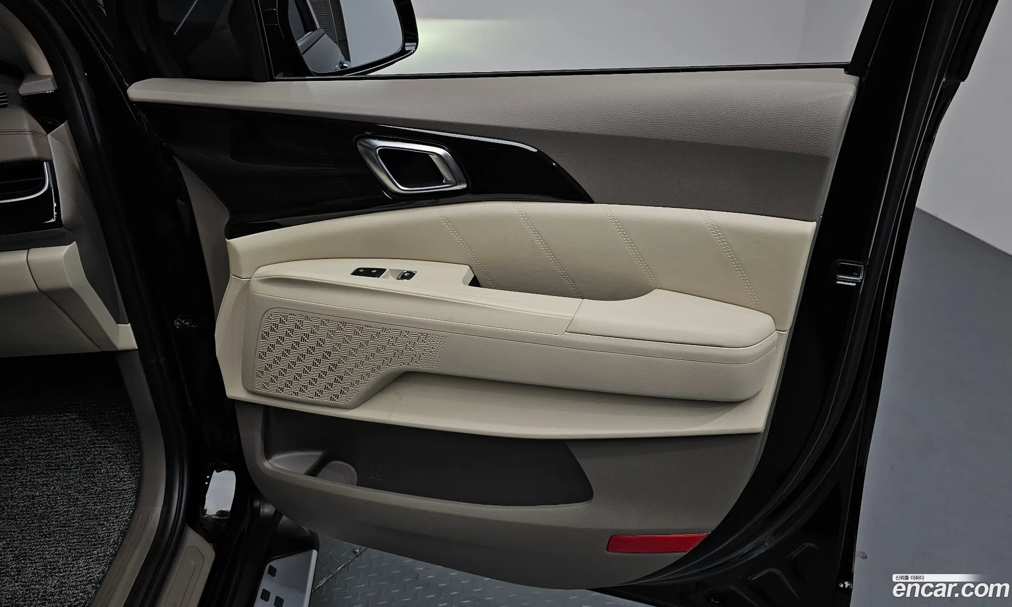 Kia Carnival 2024 — 9