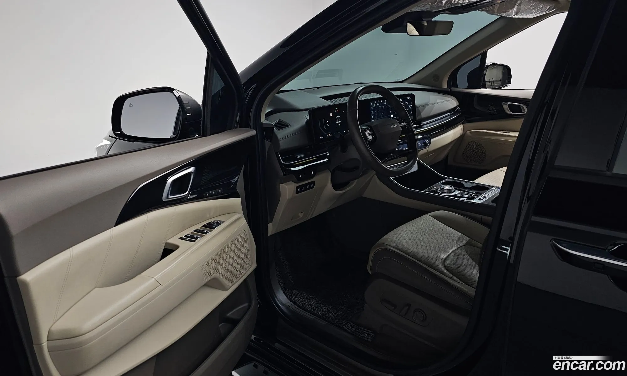 Kia Carnival 2024 — 16