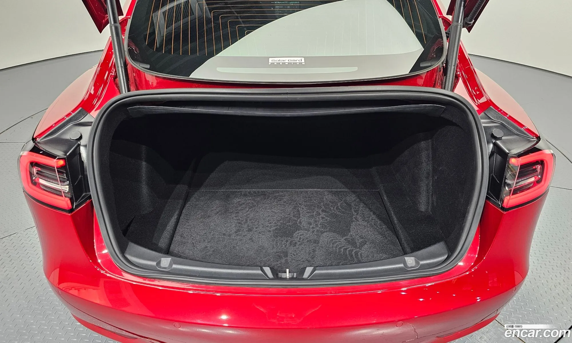 Tesla Model 3 2020 — 23