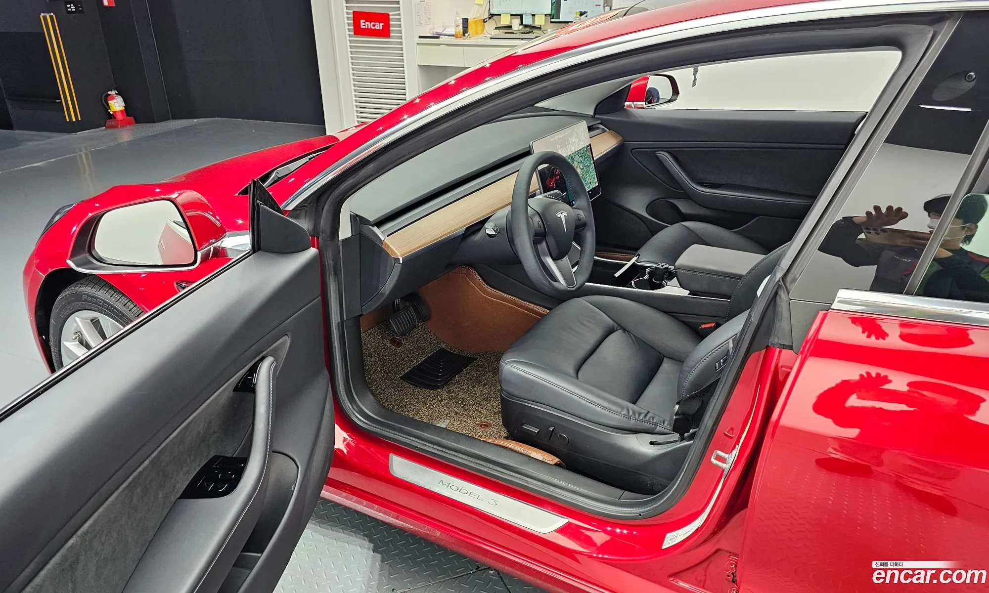 Tesla Model 3 2020 — 17
