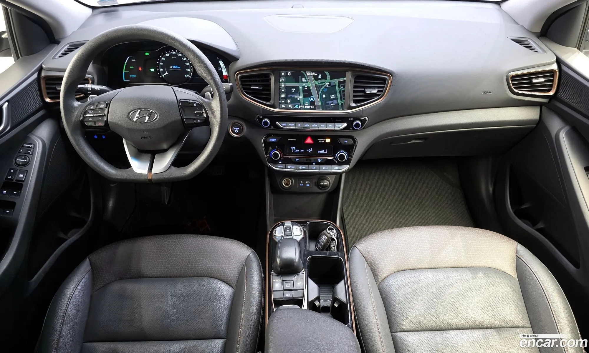 Hyundai Ioniq Electric 2018 — 30