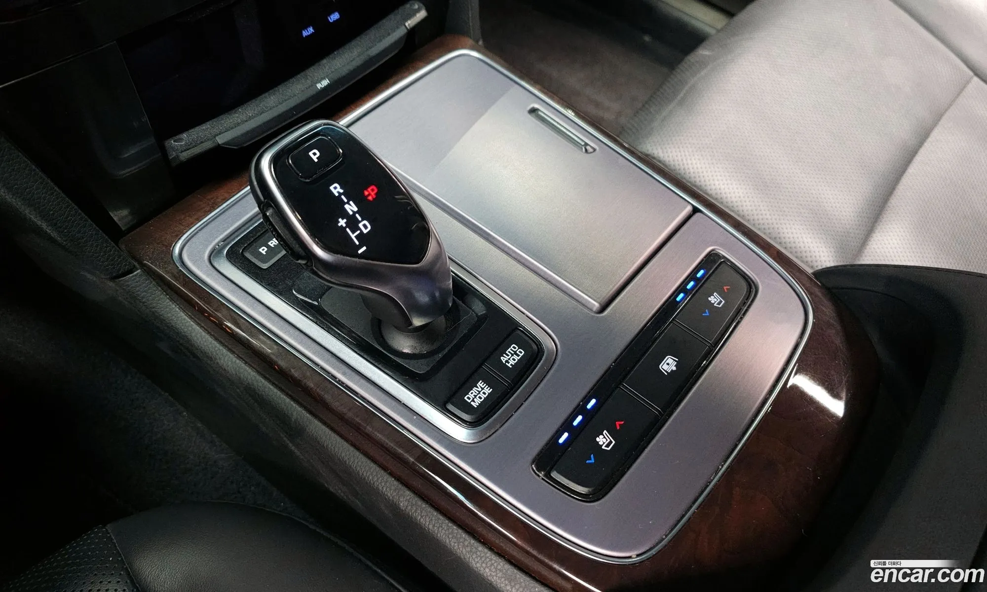 Hyundai Equus 2014 — 14